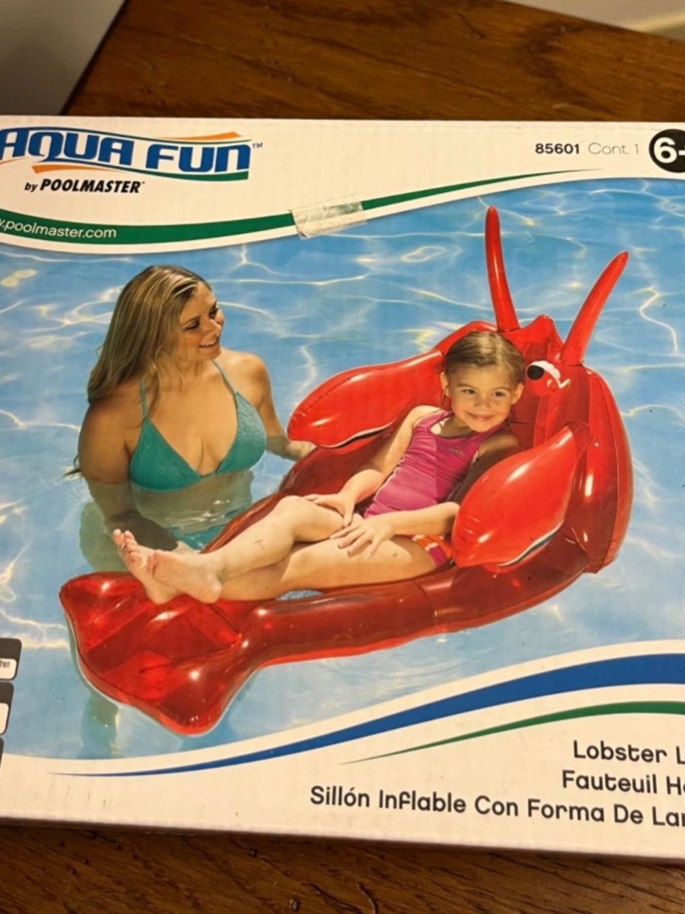 Lobster pool raft